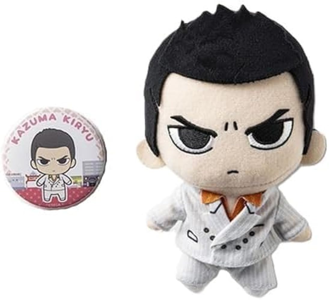 Amazon.co.jp: 龍が如く 0 桐生一馬 ぬいぐるみ＆缶バッジセット