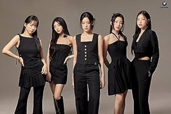 Amazon.com: LOOSEEMBLE Loossemble 1st Mini Album Contents+