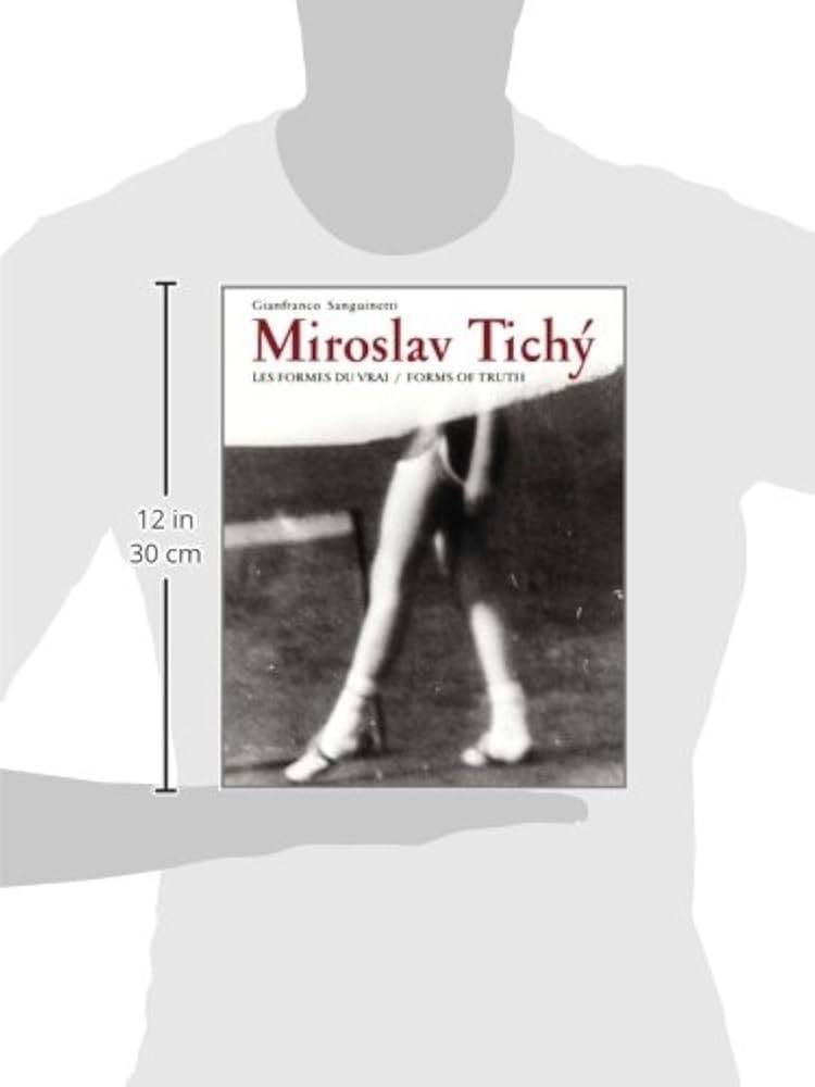 Amazon.com: Miroslav Tichy: Form of Truth: 9788074370397: Tichy