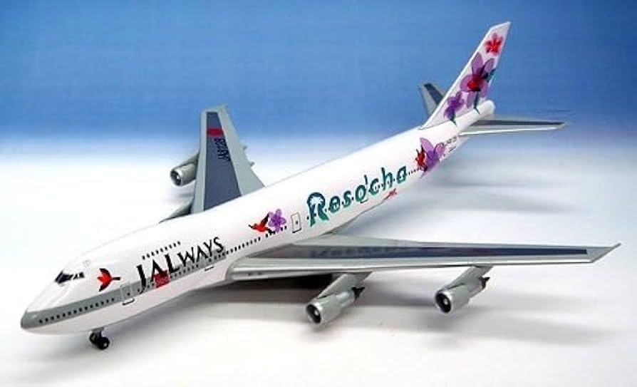 Amazon.co.jp: ドラゴン 1/400 ボーイング 747-100 JALウェイズ 特別