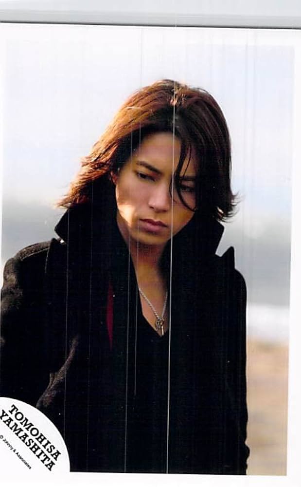 Amazon.co.jp: 山下智久 山P 公式写真 写真 フォト （スリーブ入り）a