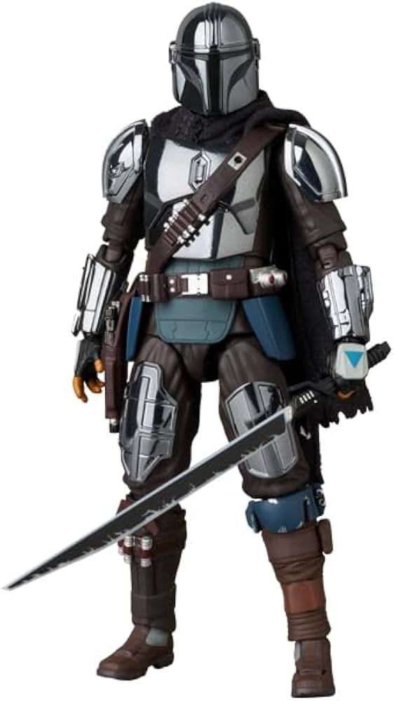 Amazon.com: MAFEX No. 256 THE MANDALORIAN CHROME Ver. Total Height