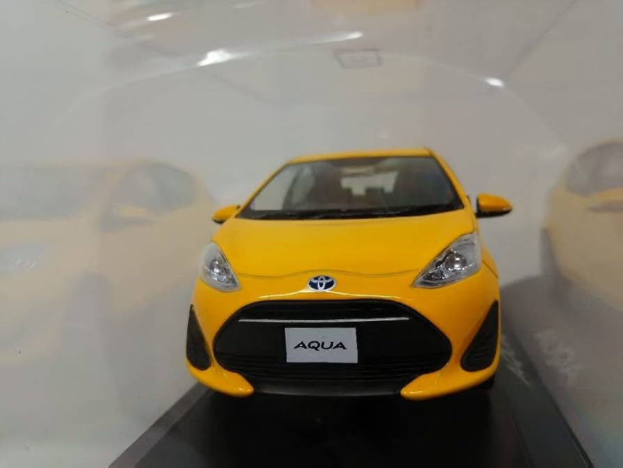 Amazon | ディーラー 1/30 非売品 AQUA トヨタアクア イエロー カラー
