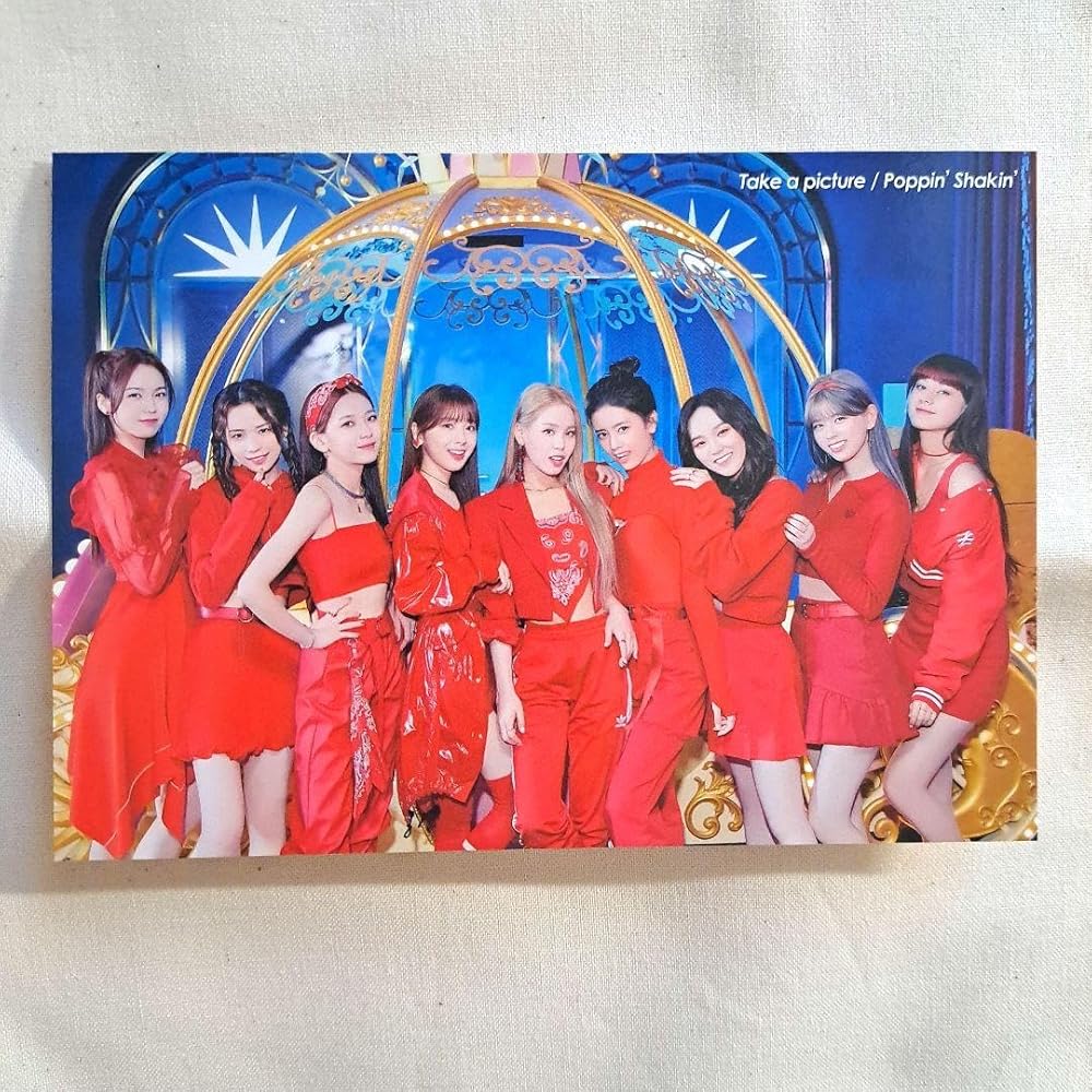 Amazon.co.jp: NiziU Take a Picture ラントレ オール 赤衣装