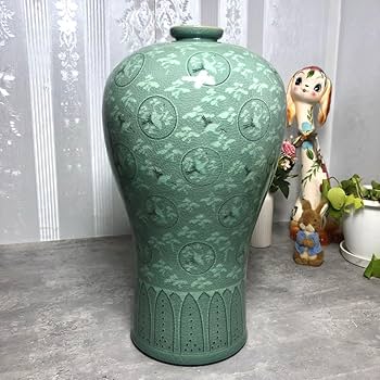 Amazon.co.jp: 高麗青磁象嵌雲鶴文梅瓶 伝統美術磁器 高麗磁器