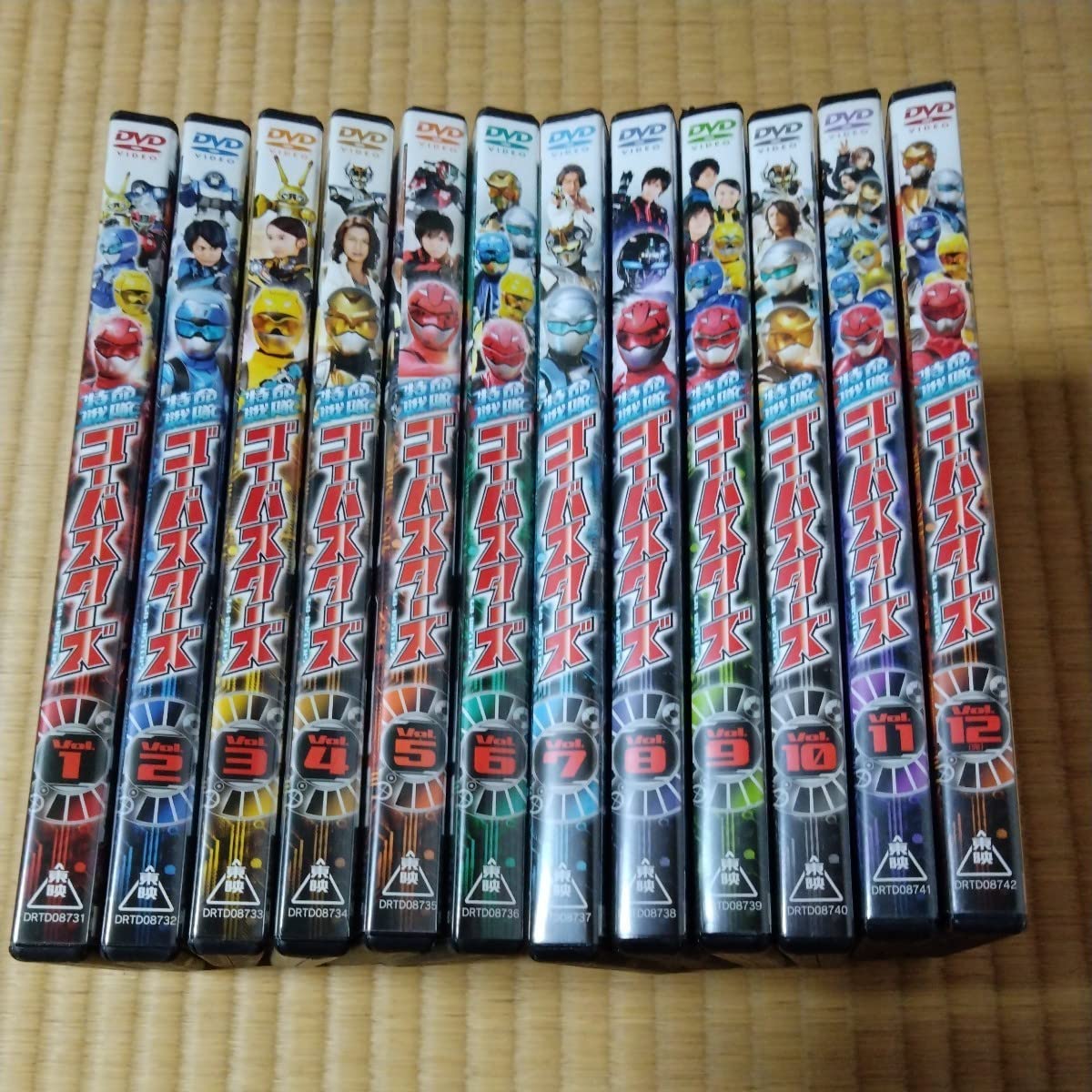 Amazon.co.jp: DVD特命戦隊ゴーバスターズ 全12巻 全50話スーパー戦隊