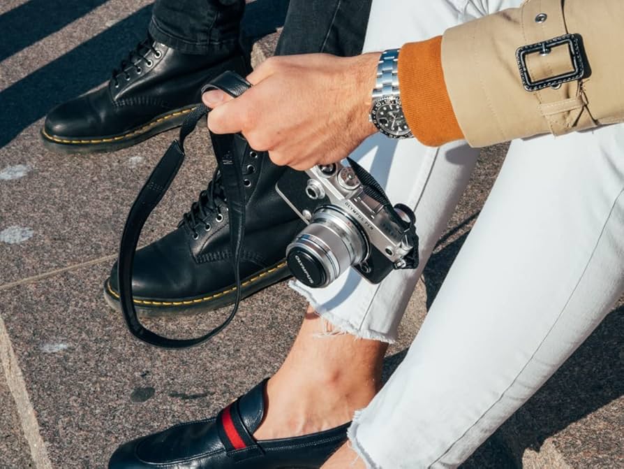 Amazon.com : OM SYSTEM Olympus M.Zuiko Digital 45mm F1.8 Silver