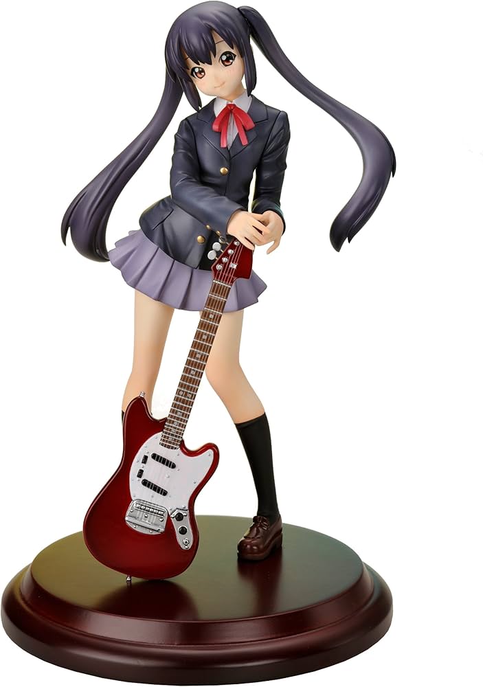 Amazon.co.jp: けいおん! 中野梓 (1/6スケール PVC塗装済み完成品