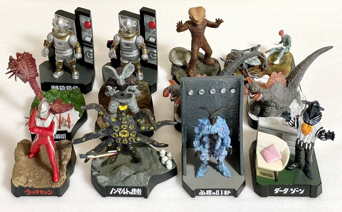 外箱開封済中身未開封『12-076』バンダイ 帰ってきたウルトラ怪獣 33.