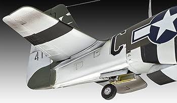 Amazon | ドイツレベル 1/32 アメリカ陸軍 航空隊 P-51D ムスタング