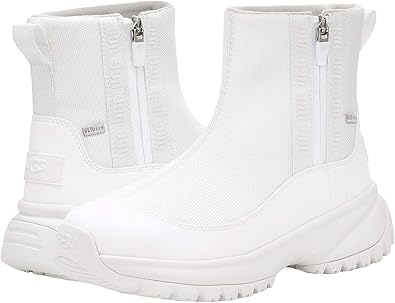 Amazon | UGG レディース Yose ジップスノーブーツ, ブラック, 5.5