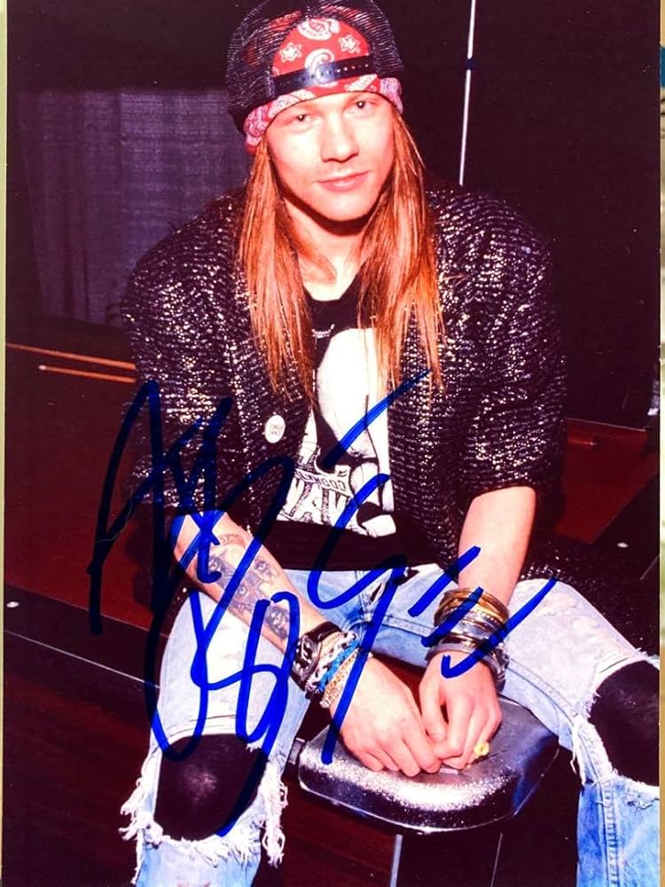 Amazon.co.jp: アクセル・ローズ直筆サイン入り2Lサイズ写真ガンズ