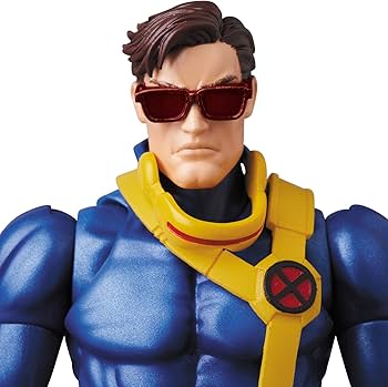 Amazon.com: MAFEX Cyclops (Comic Ver.) X-Men Action Figure No.099