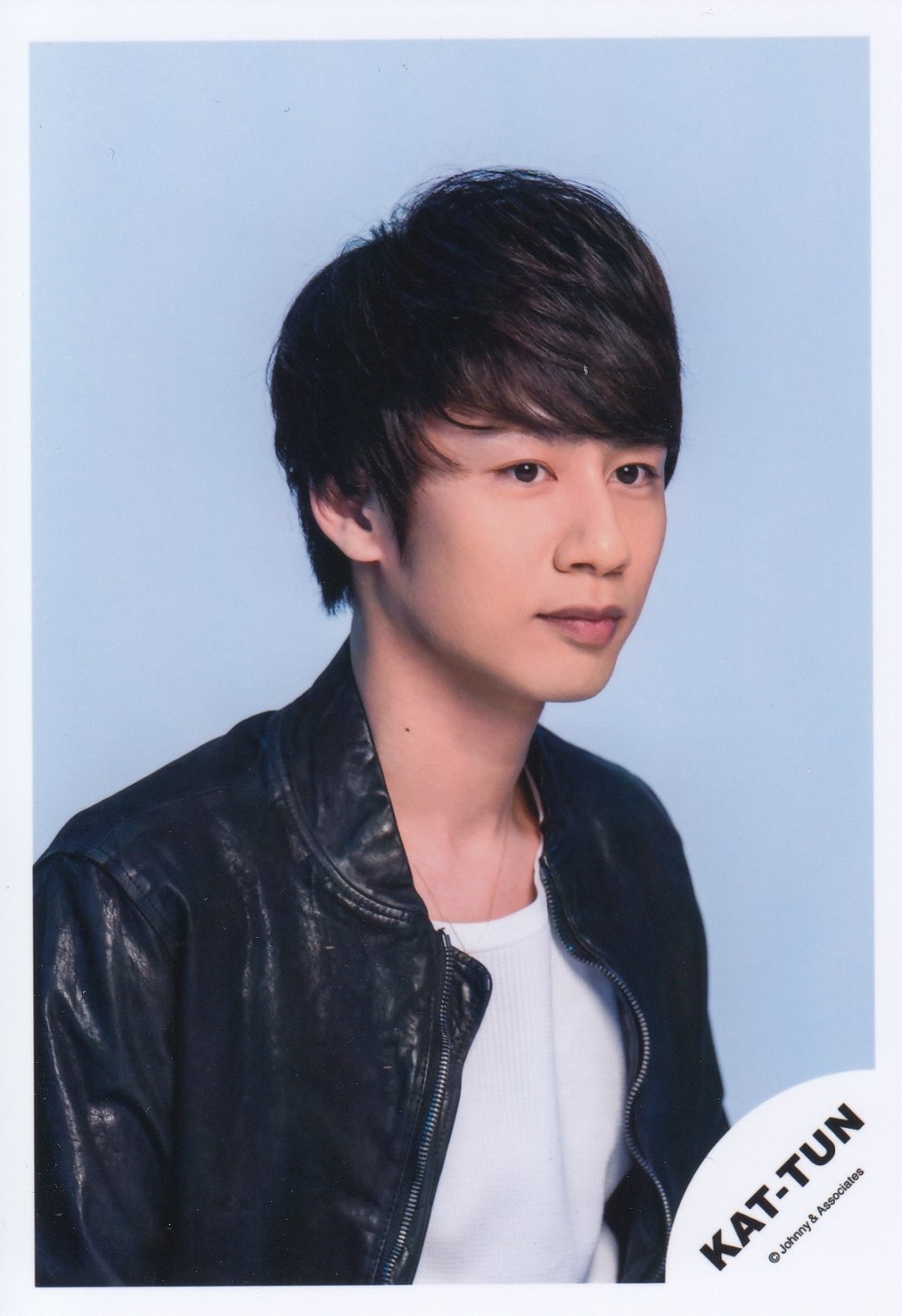 Amazon.co.jp: KAT-TUN 公式生写真 （中丸雄一）KA00148 : おもちゃ