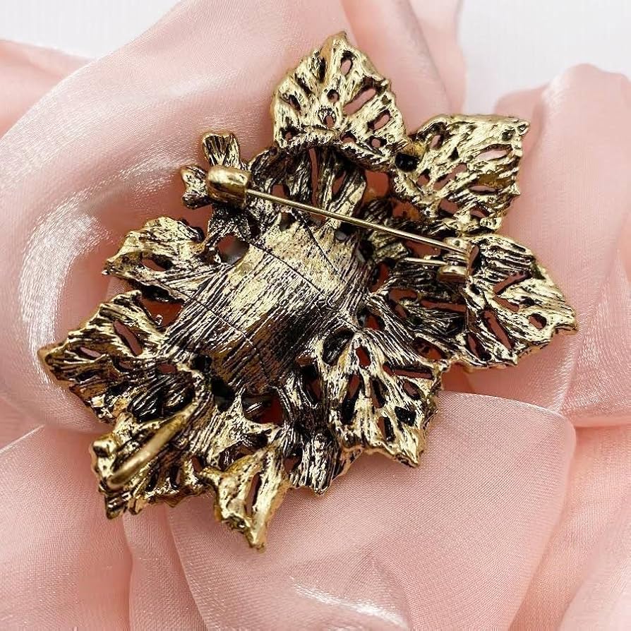 ☺*︎様 フランスアンティーク ラインストーンのブローチ ガラス