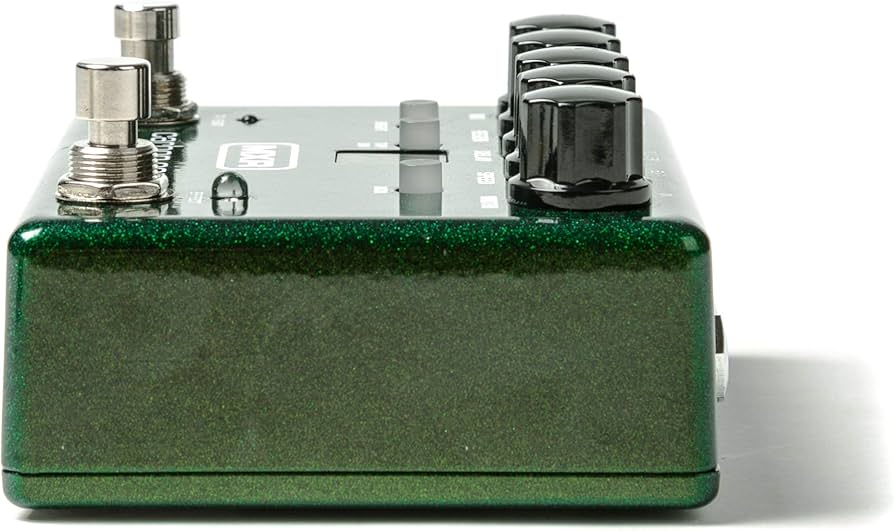 Amazon.com: MXR® Carbon Copy® Deluxe Analog Delay : Musical