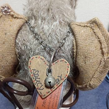 Amazon.co.jp: テディベア作家物 吉田美津江さん作品 Saucy Bear