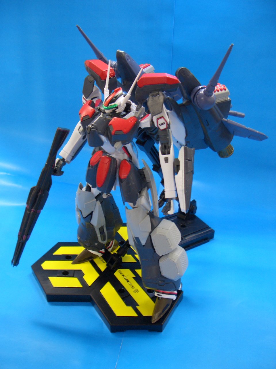 Amazon | 1/72 VF-25F アーマードメサイアバルキリー アルト機