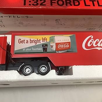 Amazon.co.jp: コカコーラ トレーラー ラジコン 1:32 2006年限定1,000