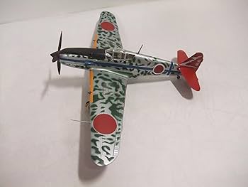 Amazon.co.jp: 完成品 日本陸軍 三式戦闘機 飛燕 48分の1サイズ