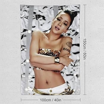 Amazon.co.jp: 安室 奈美恵(84) タペストリー ポスター 壁飾り 背景布