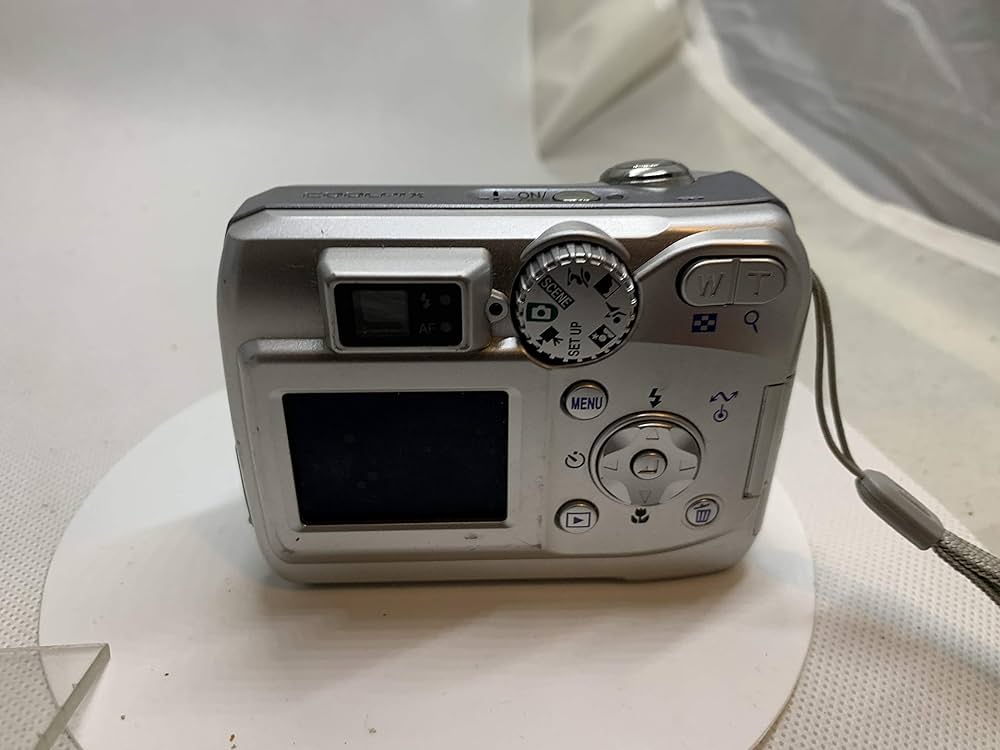 Amazon.co.jp: Nikon Coolpix 4100 4MP デジタルカメラ 光学ズーム3倍