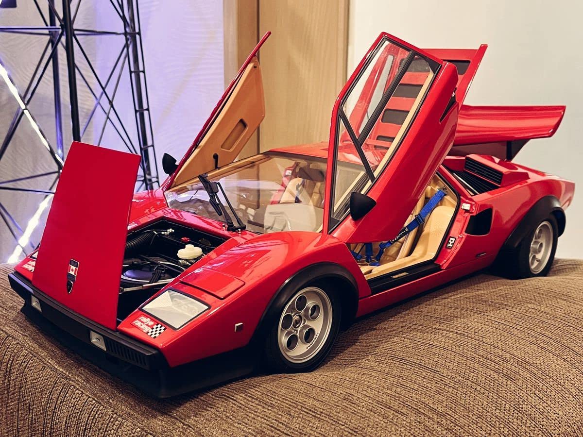 Amazon | 迫力の1/8サイズランボルギーニカウンタックLP500S ダイ