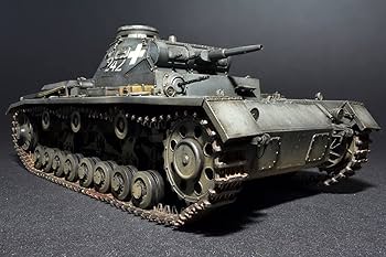 Amazon.com: MiniArt Models 1/35 PZ.KPFW.III AUSF.D Model Kit