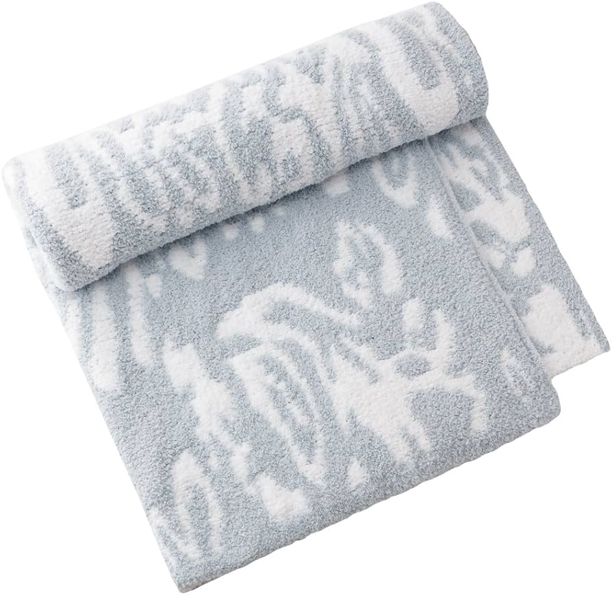 Amazon｜カシウエア/ダマスクハーフブランケット (Baby Blue/white