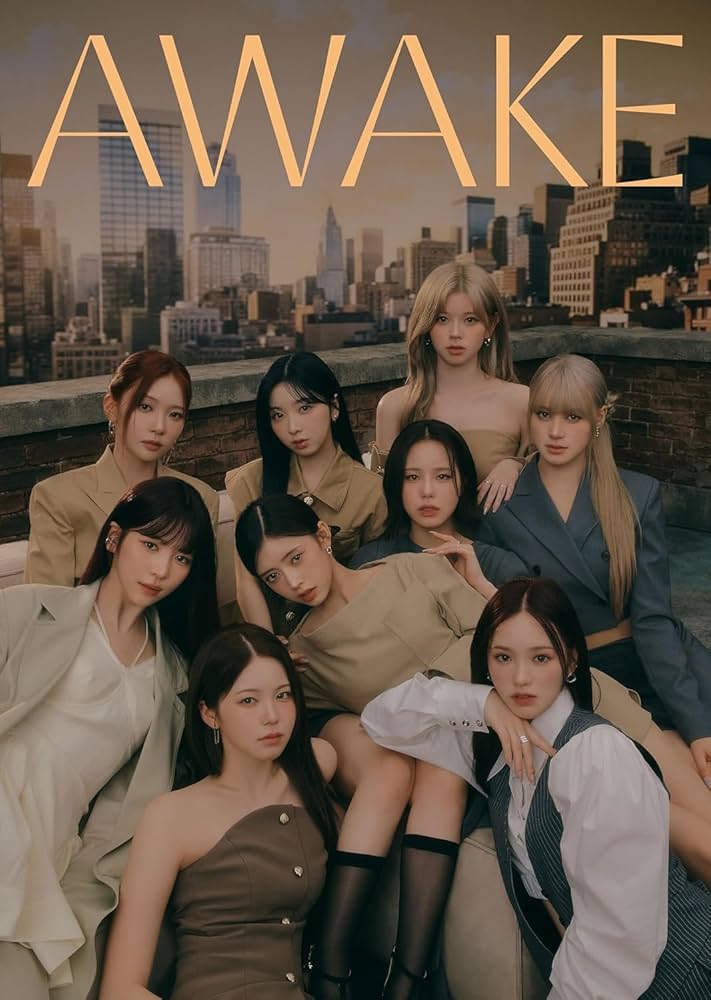 Amazon.co.jp: 【限定特典：告知ポスター(B2サイズ)付き】 NiziU AWAKE