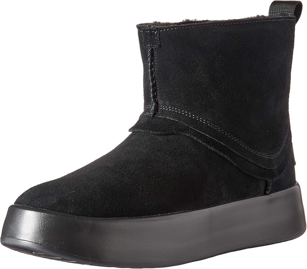 Amazon.com | UGG Women's Classic Boom Boot | Snow Boots