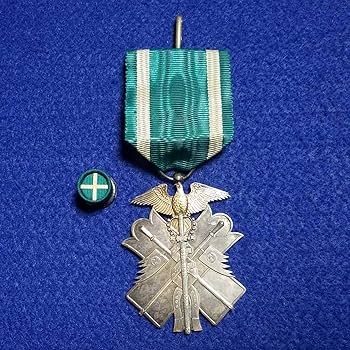 Amazon.co.jp: 美品功七級金鵄勲章旧日本軍勲章、陸軍、海軍、日本軍