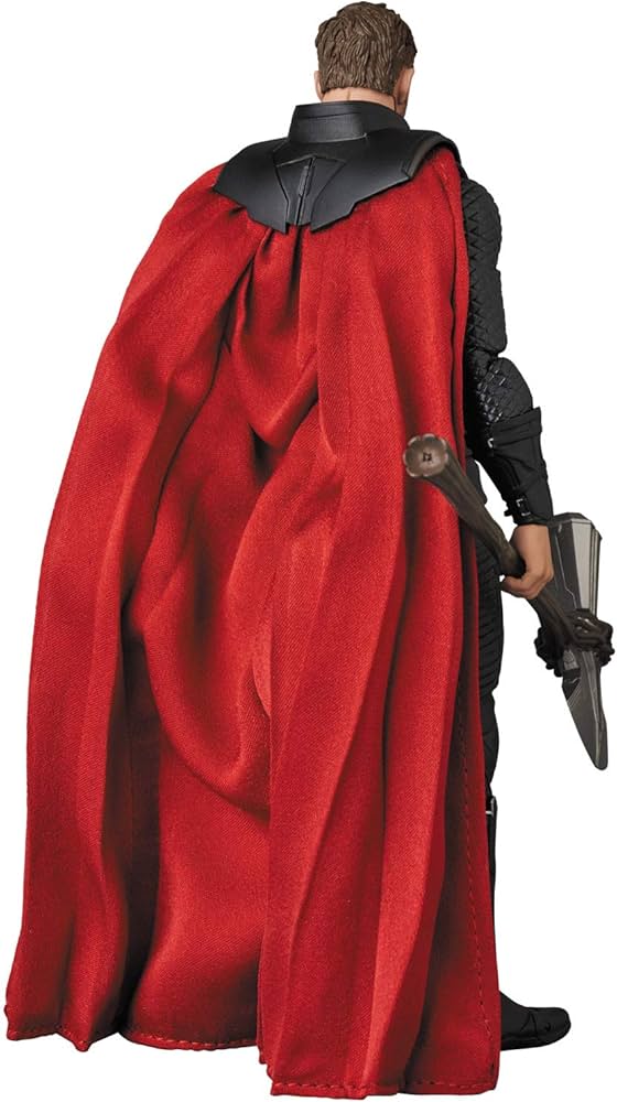 Amazon.com: MAFEX Thor- Avengers: Infinity War Action Figure