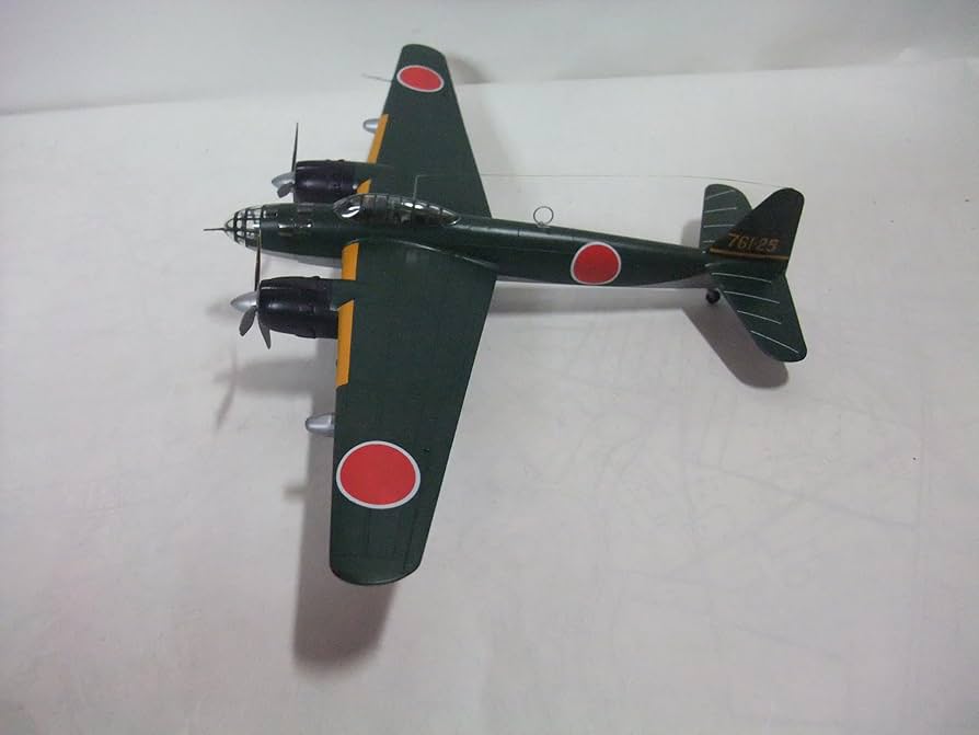 Amazon | 完成品 日本海軍双発爆撃機 銀河【ぎんが】72分の1サイズ