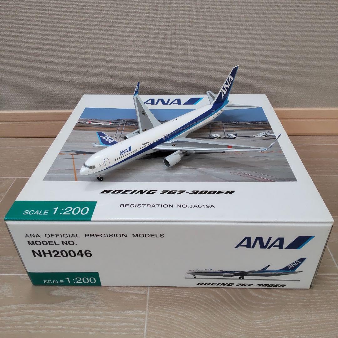 Amazon.co.jp: 1 200 全日空商事 ANA B767-300ER JA619A : 文房具