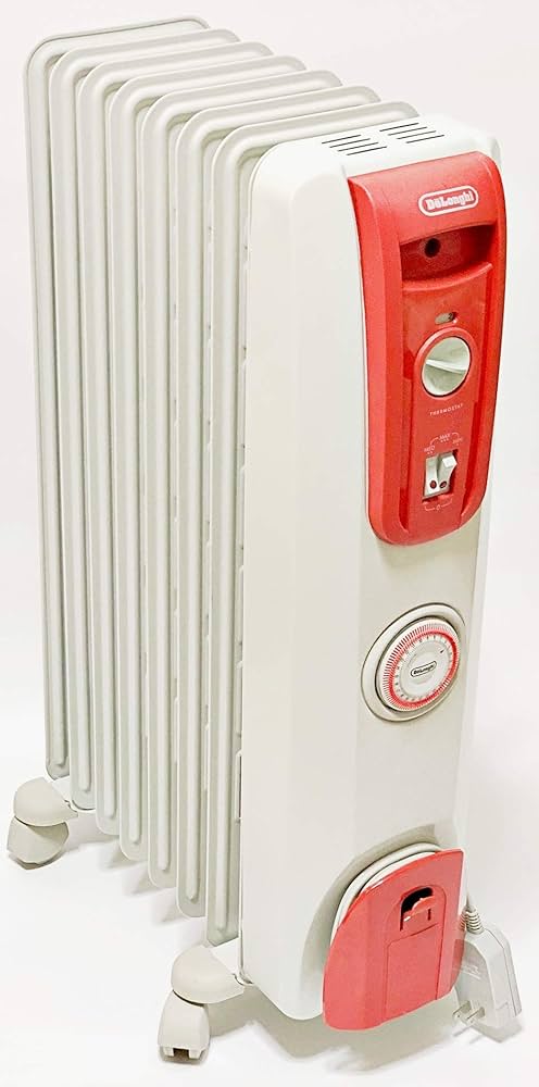Amazon | DeLonghiデロンギ 1200Wオイルヒーター H770812EFS-R 8枚