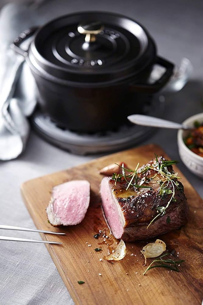 Amazon.co.jp: staub ストウブ 「 ピコ ココット ラウンド ブラック