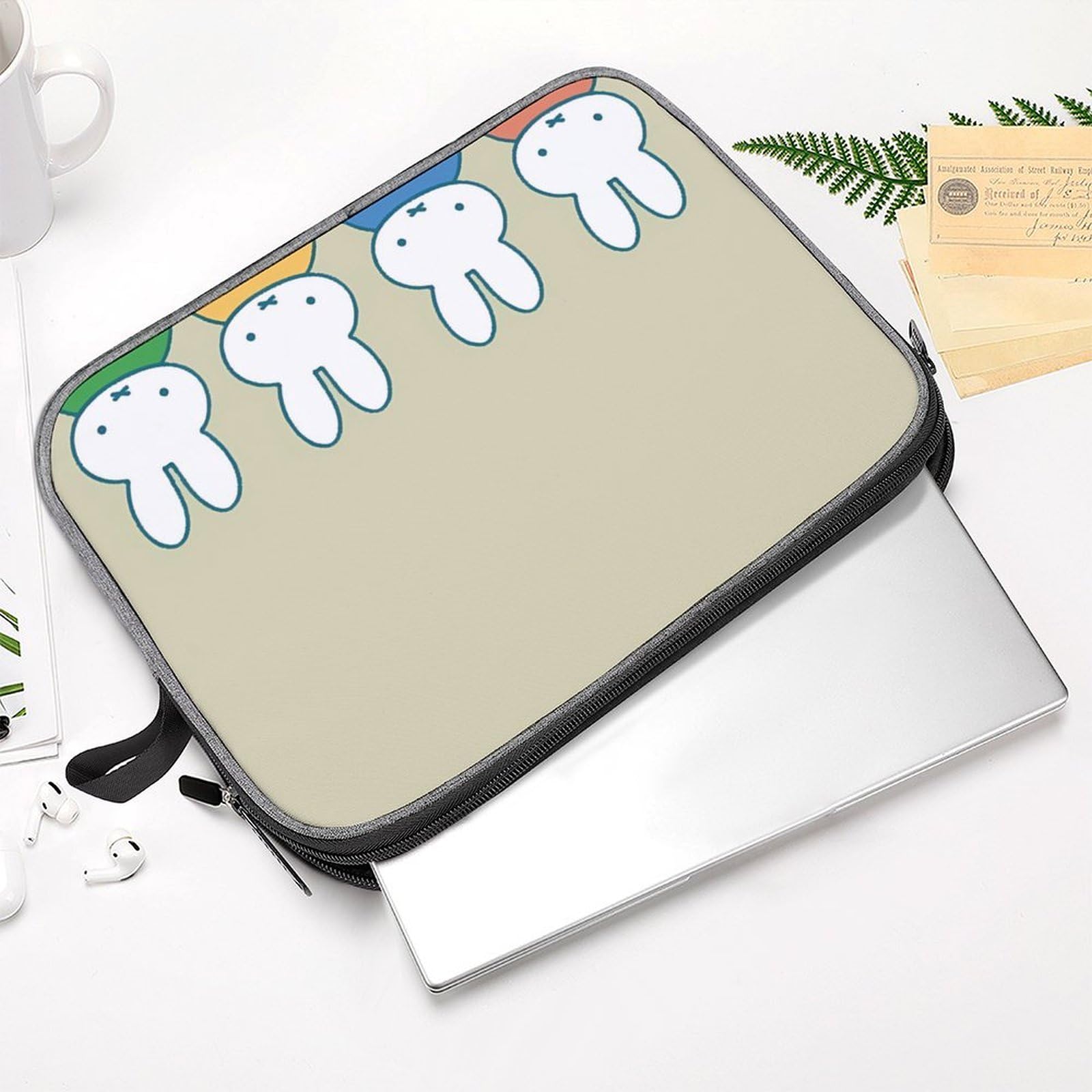 Amazon.co.jp: ミッフィー 【 ラップトップケース 13インチ 14インチ