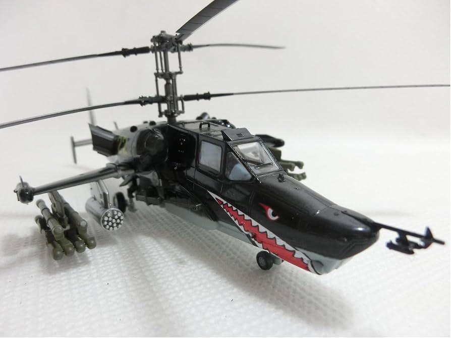 Amazon | 1/72 完成品 37023 ロシア空軍 攻撃ヘリ カモフ Ka-50