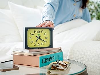 Amazon.co.jp: JR東日本 みどりの駅時計BOOK【6月末重版（3刷