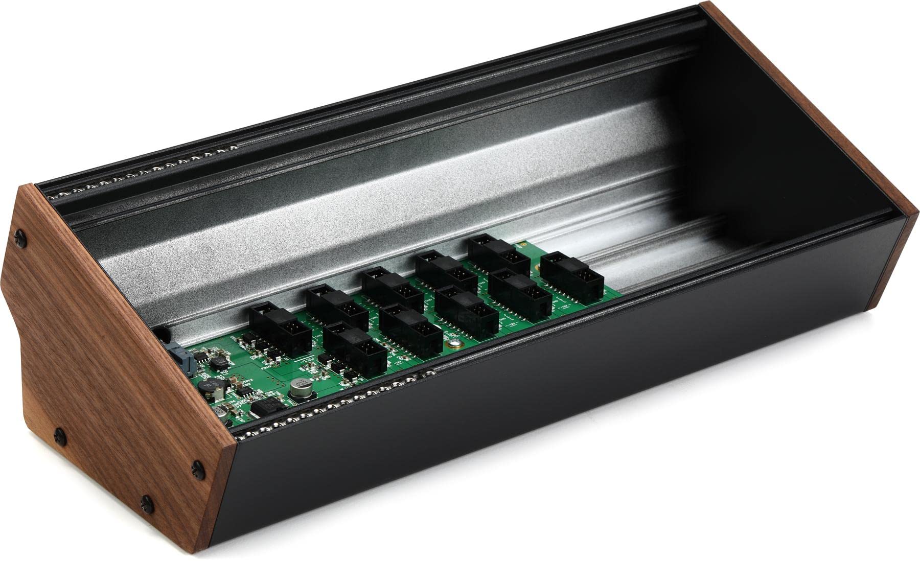 Amazon | Moog 60HP Powered Eurorack ケース | ピアノ・キーボード