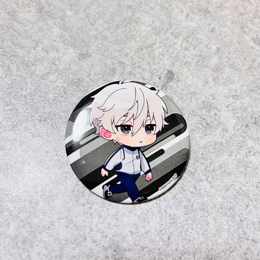 Amazon.co.jp: ブルーロック 凪誠志郎 ミニキャラ 缶バッジ : おもちゃ
