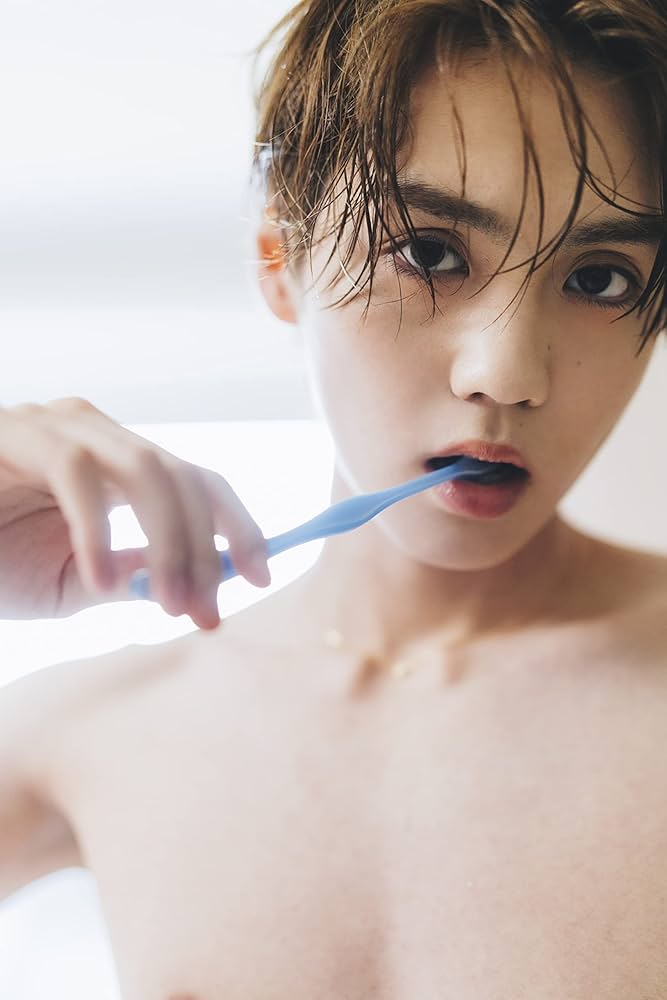 Amazon.co.jp: 吉野北人1st写真集『As i』通常版(サイン入り特製写真