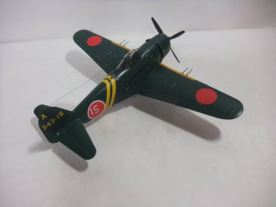 Amazon | 完成品 紫電改 日本海軍戦闘機 サイズ48分の1