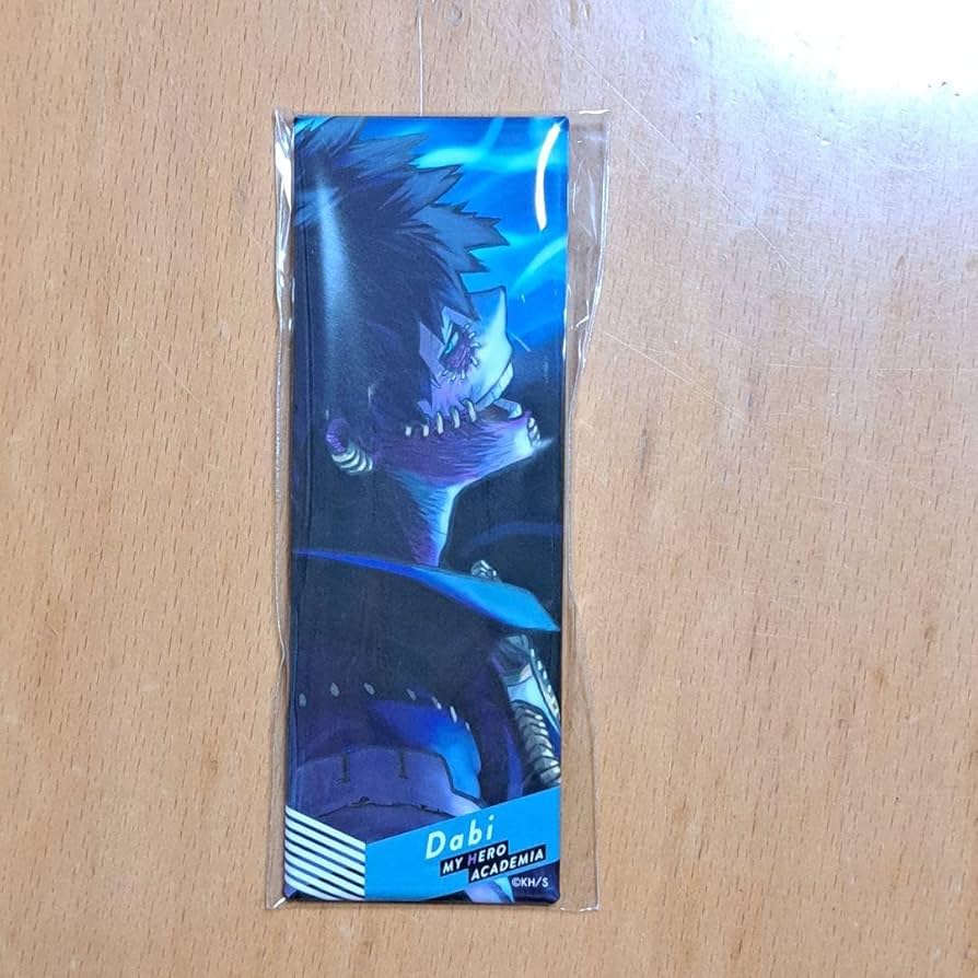 Amazon.co.jp: ヒロアカ原画展 DRAWING SMASH 荼毘 絵札缶バッジ