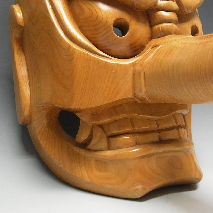 Amazon.co.jp: 木彫り 大天狗面 壁掛け用 お面 日本仏師作品 : ホーム