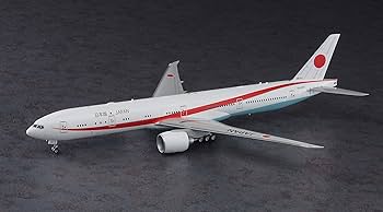 Amazon.com: Hasegawa 000023 1/200 Boeing 777-300ER Japanese