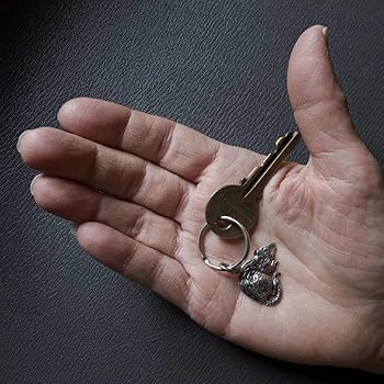 The Magic Zoo Pewter Rat Keychain at Amazon Women's Clothing store