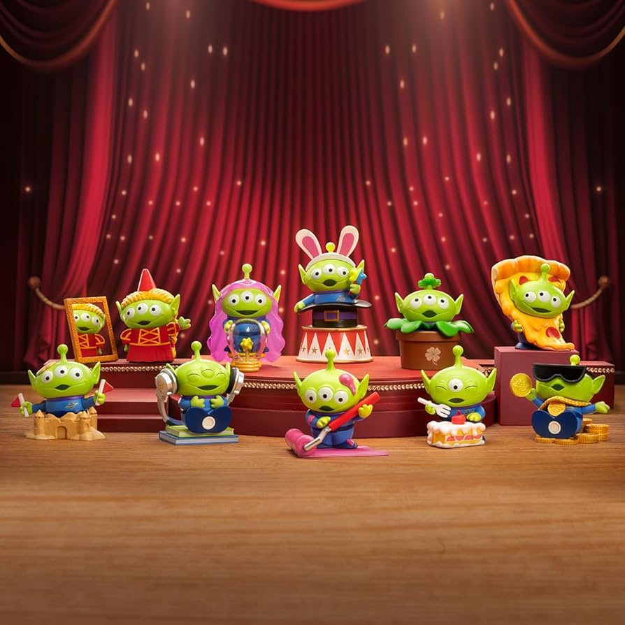 Amazon.co.jp: POP MART Disney/Pixar Alien-Immersive Experience