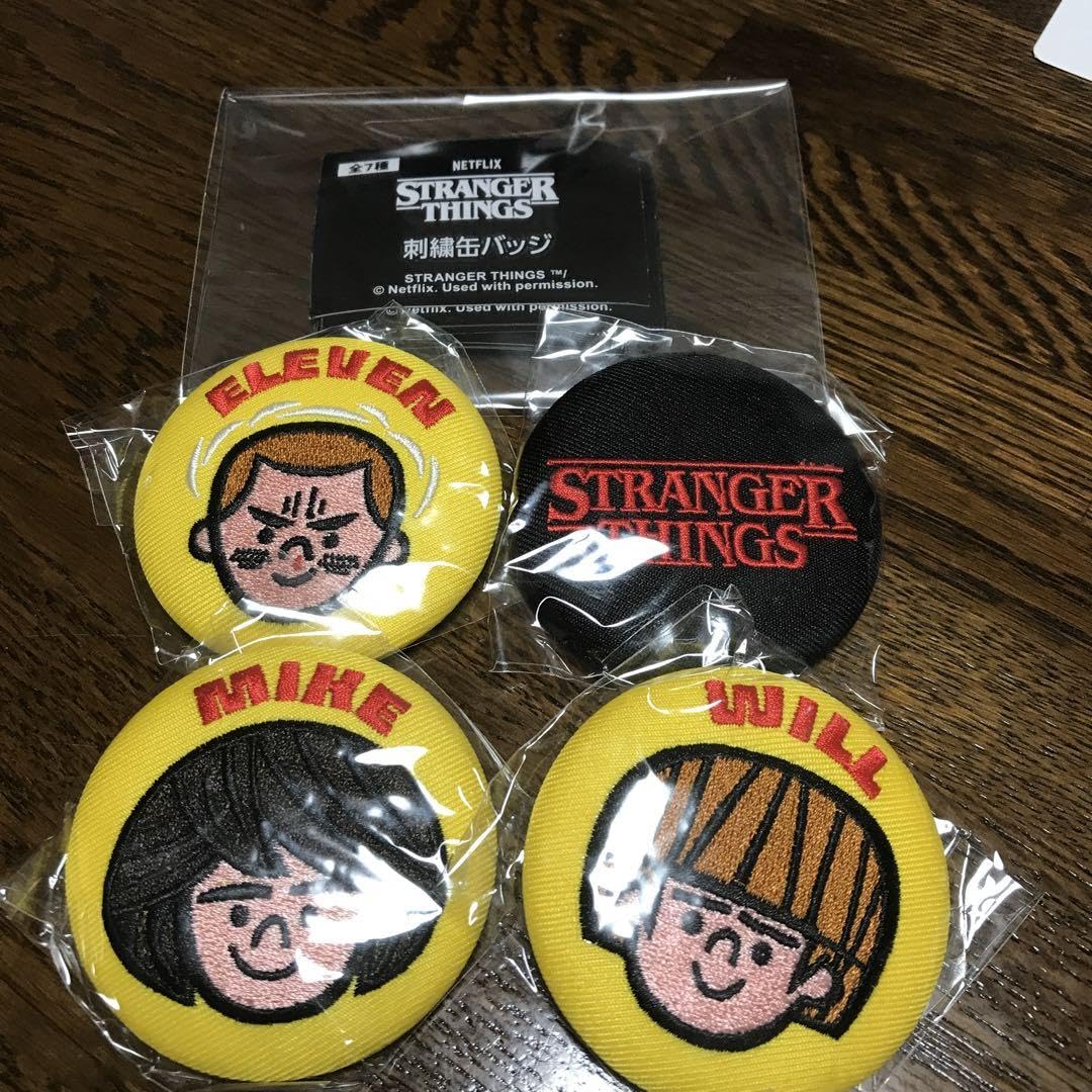 Amazon.co.jp: ストレンジャーシングス 刺繍缶バッチ 4つ : おもちゃ